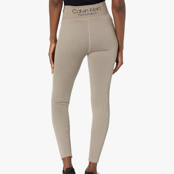 Calvin Klein Performance Ribbed Leggings size Medium - Picture 3 of 13